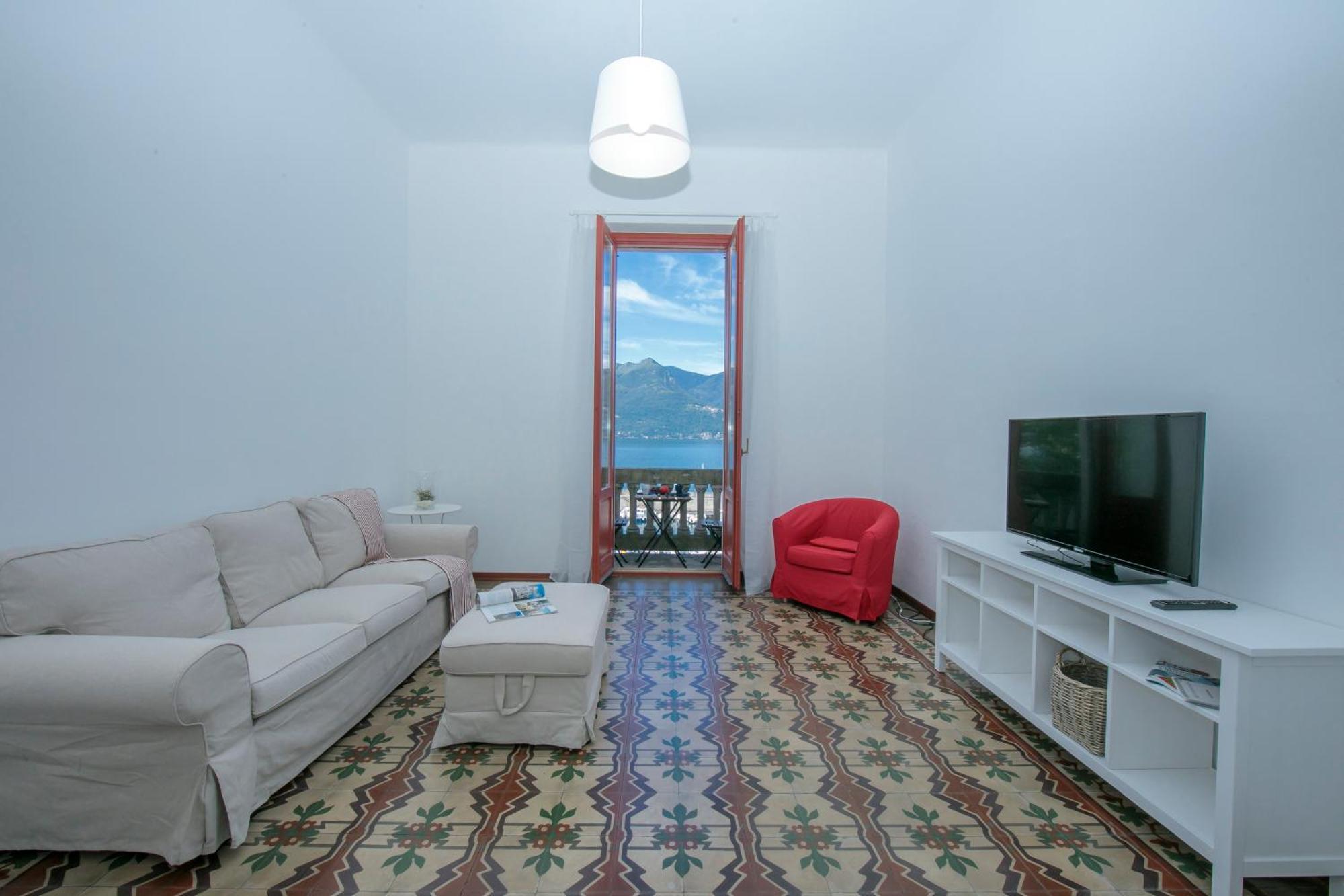 Residenza Oleandro Lake View Luino Center - Happy Rentals Exterior foto